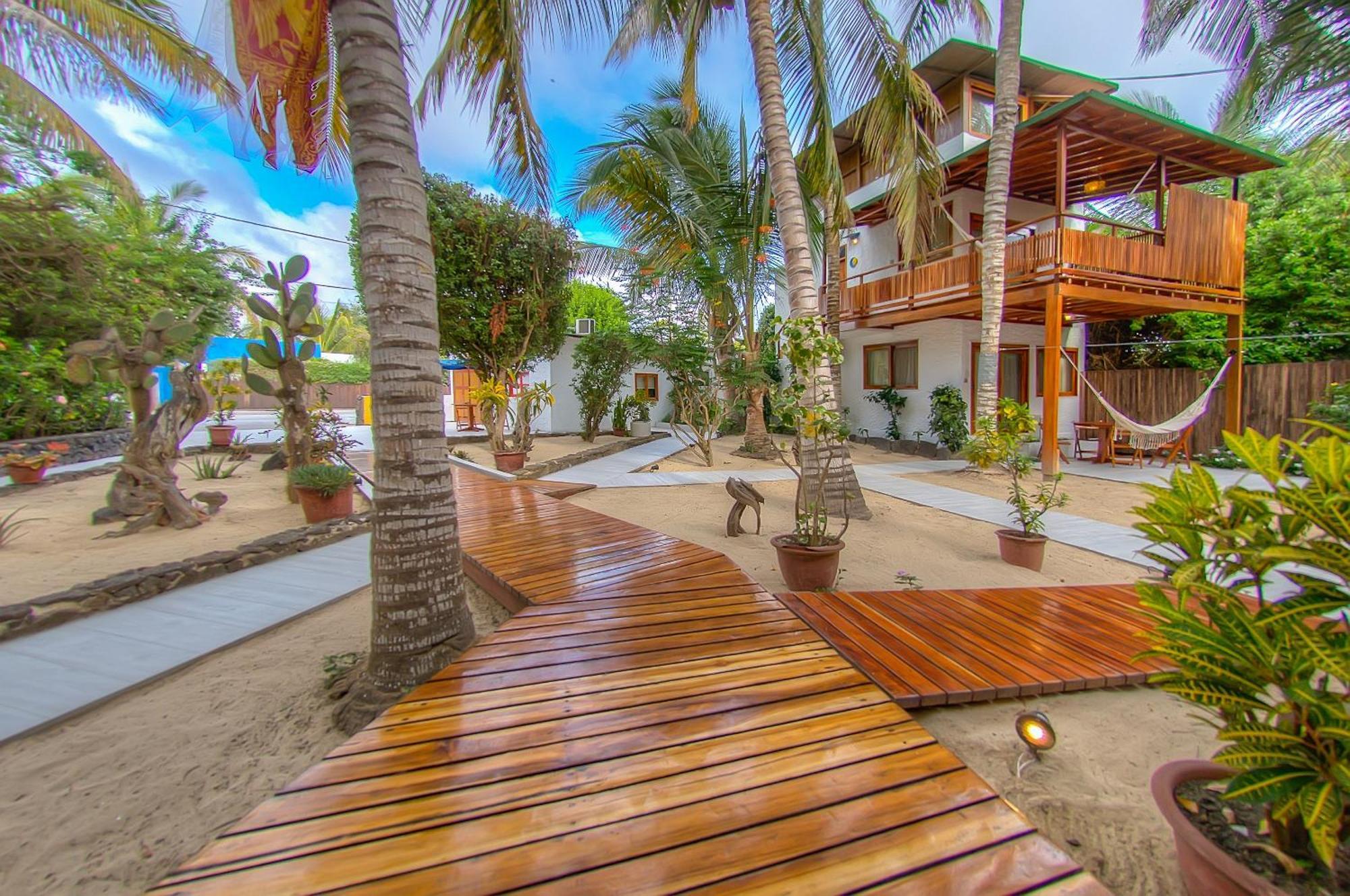 Hotel La Casa De Marita Puerto Villamil Esterno foto
