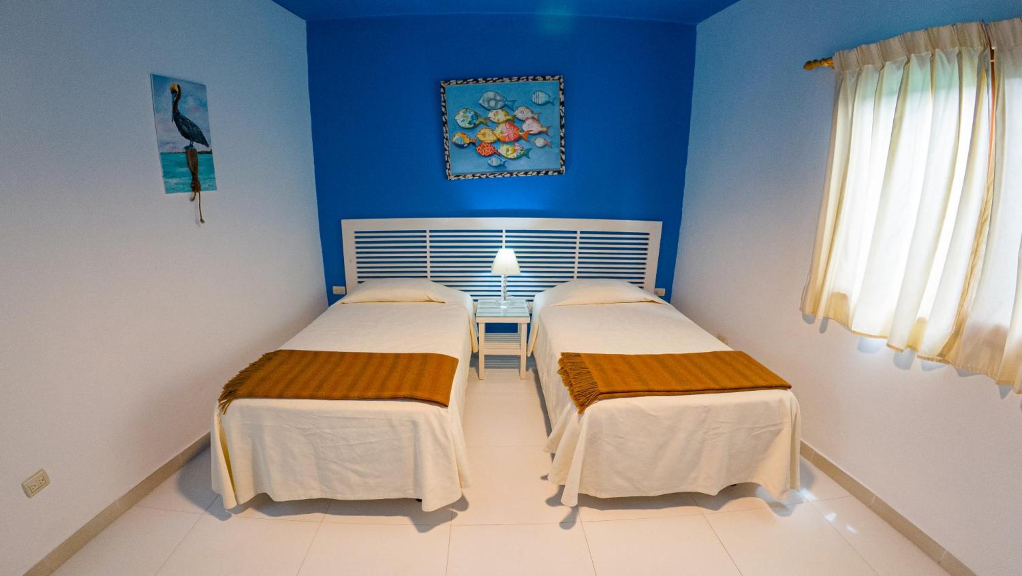 Hotel La Casa De Marita Puerto Villamil Esterno foto