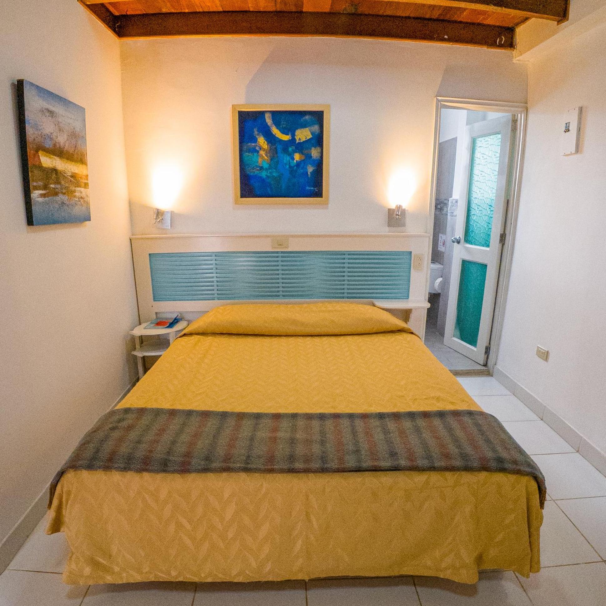 Hotel La Casa De Marita Puerto Villamil Esterno foto