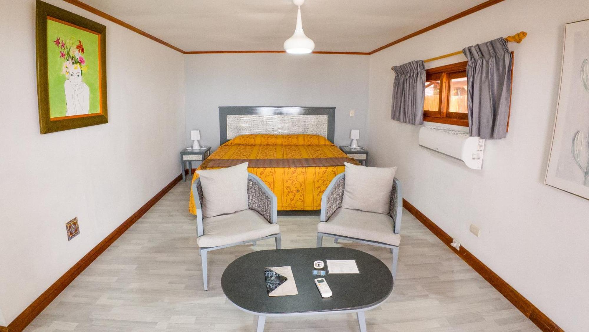 Hotel La Casa De Marita Puerto Villamil Esterno foto